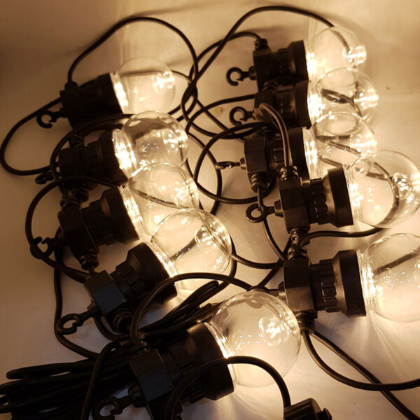 Dây đèn LED G50 loại 20 bóng trong ánh sáng trắng ấm dài 10m
